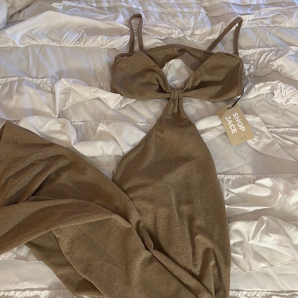 Backless tan brown dress